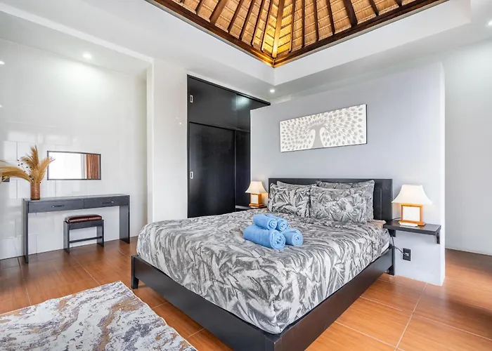 Villa Deja View