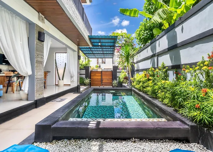 Villa Deja View